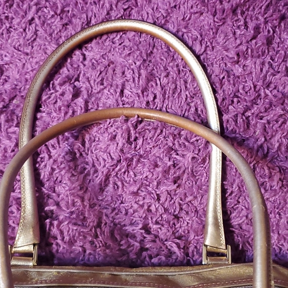 Gucci Handbag ๐ - Picture 11 of 16